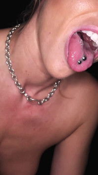 Michelle's First Anal / Watersports com Freaky T