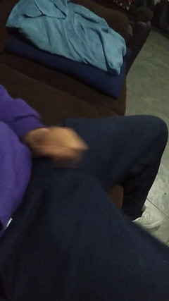 AlexAlejandro13: Ayo, aku akan mengundangmu ke sofa