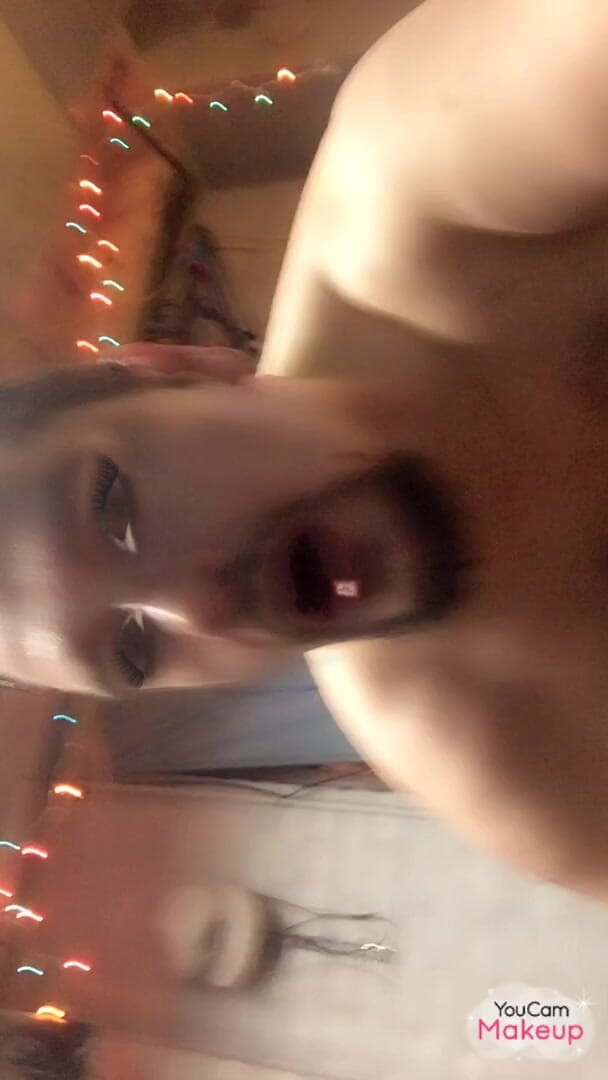 King Of Crossdress: Throating