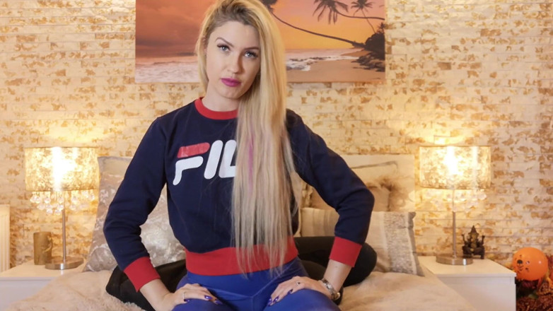 Erotic Tanya: Pârțurile împuțite ale lui Roomie