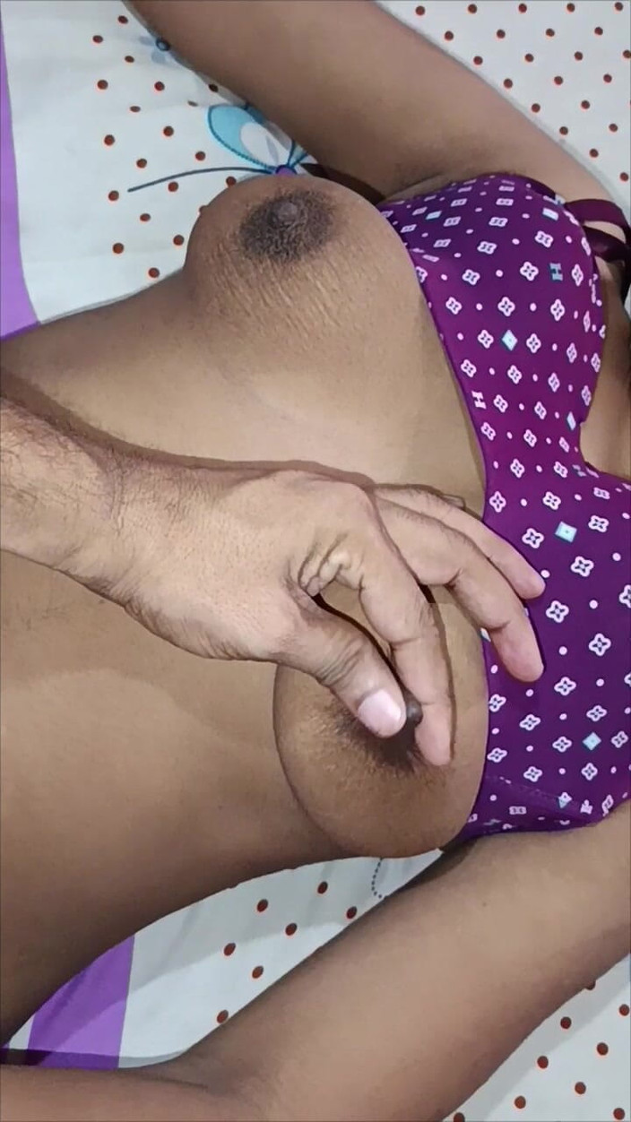 Bobyta bhabhi: Дезі індійська домогосподарка