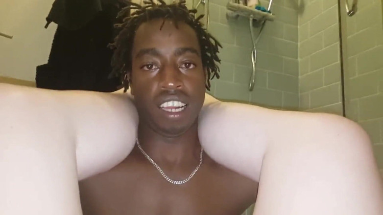 Real homemade BBW BBC porn: Youngenglishbbw büyük zenci yarağı nata4sex duş gırtlağına kadar derin anal...