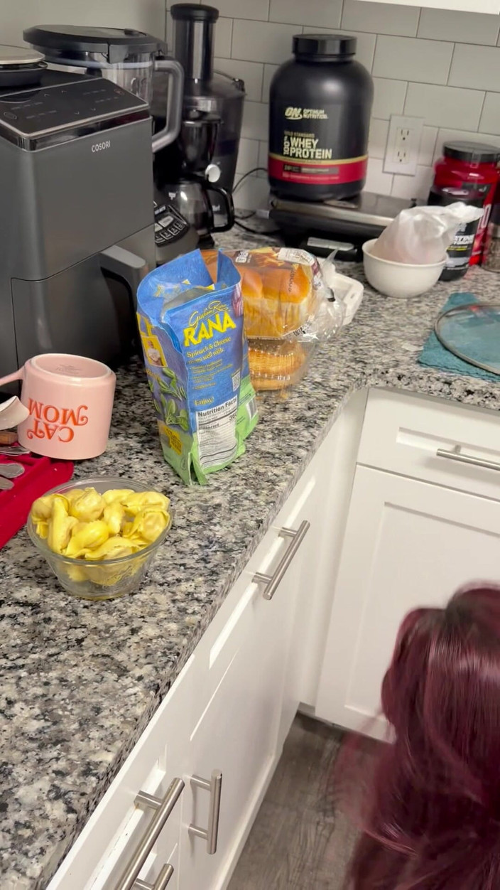 TefyLove20: Ein großer Hintern für deinen gedemütigten kleinen Schwanz