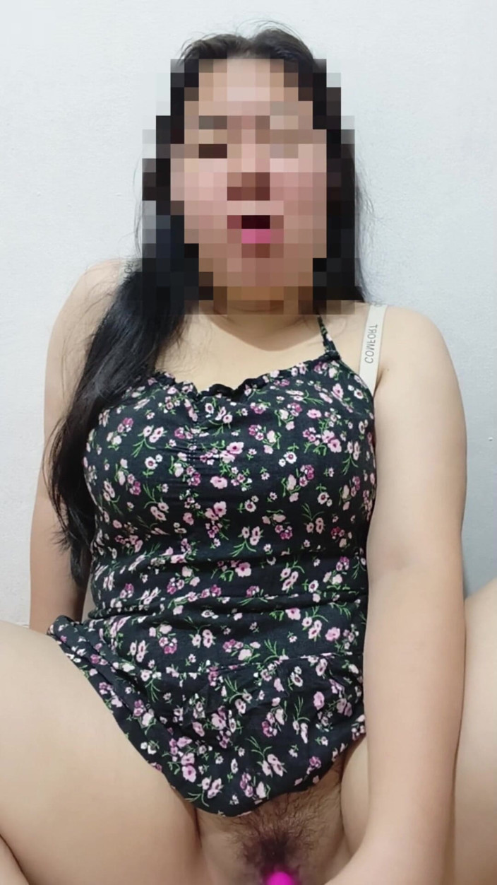 Purple sex: 美しいお姉ちゃんが小さな村から来たばかりだ