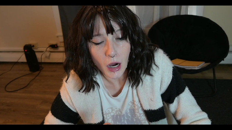 Missellie8: Naive Condom Education