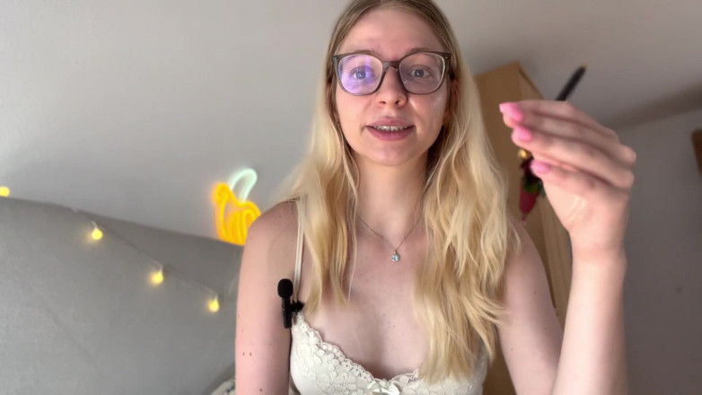 Goddess_Bella_Rae: Kadın kılıklı olmanın 4 yararı