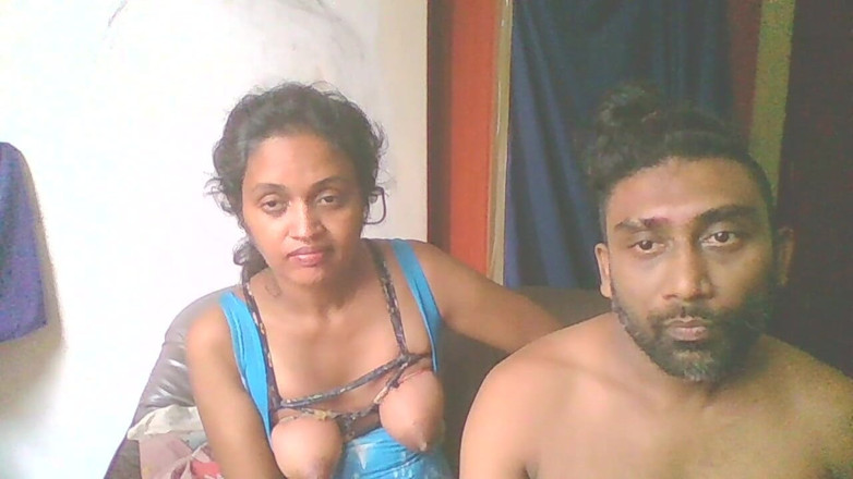 Tina Baby: Madrasta de volta na casa de praia do Sri Lanka...