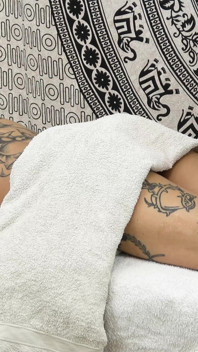Massage bí mật với Loladoll: xoa bóp, căng thẳng và khoái cảm