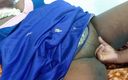 Veni hot: Casalinga tamil fa sesso con le tette dell&amp;#039;amico di suo...