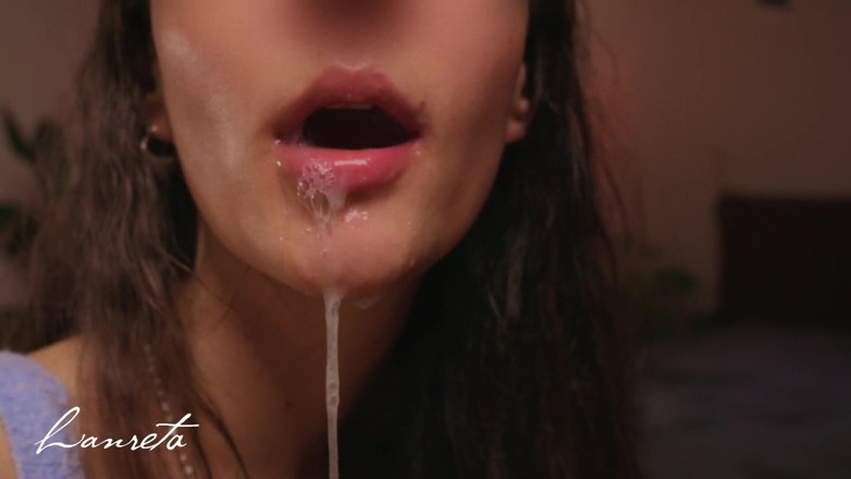Lanreta: Closeup Sloppy Blowjob - Mouthfucking with Cum in Closed Mouth