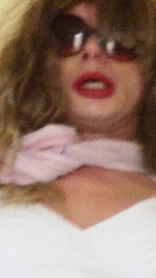 Wet Perversions In Nylons: Porter la chasteté et être excité, partie 3