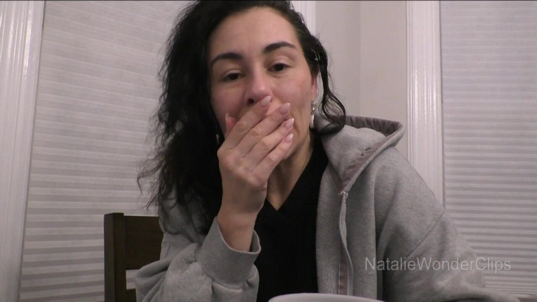 Natalie Wonder: अश्लील समाधान निगलने की मेरी Colonoscopy तैयारी