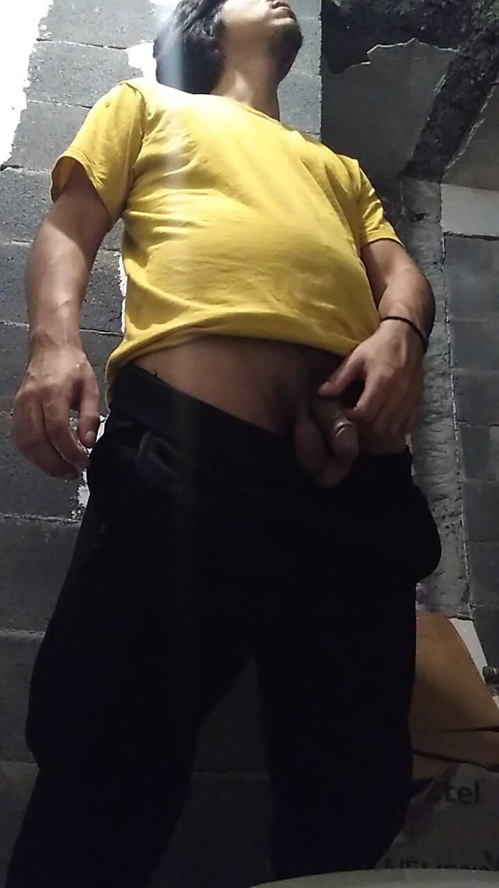 AlexAlejandro13: Eu te divirto com meu pau