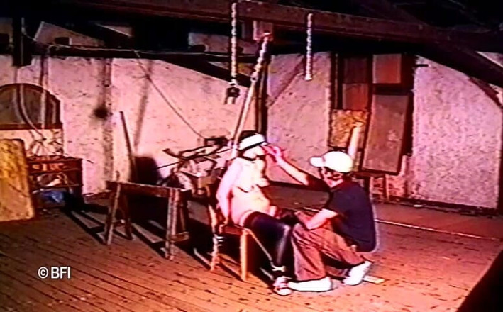 Slave Seks: 车库惩罚