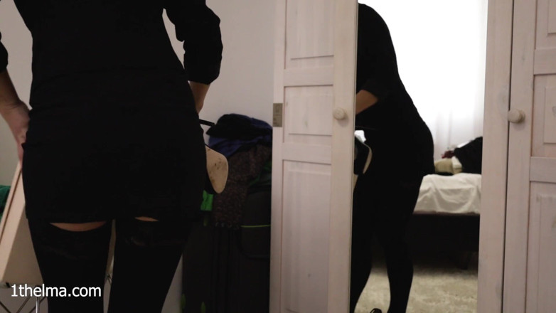 1THELMA: Reverse striptease