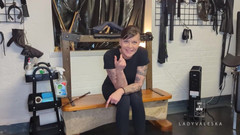 Lady Valeska: Będąc moją brudną stopą niewolnikiem POV