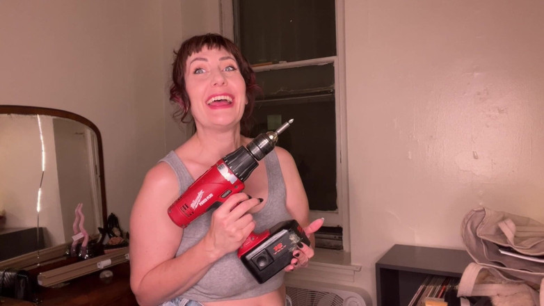 Melody Mynx: 홈 개선 : 멜로디 Mynx 솔로 메이크업 없음