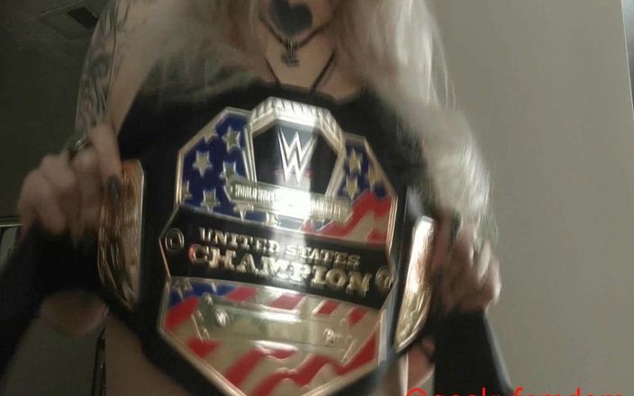Geeky Femdom: Jessica Nova Fight Champ dubbele functie