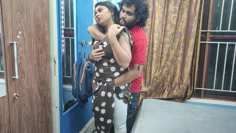 Vaigavarun45: Boy Seduce His Work Mate Girl Friend and Sex in...