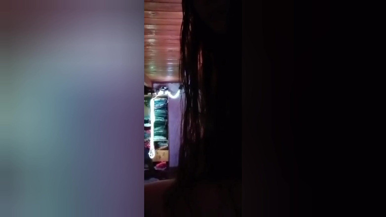 JovensitaHotxx: Young Latina White Big Ass Showing Her White Tits and...