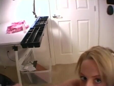 Femdom Sex: Blonde amateur Nelly gives an amazing handjob