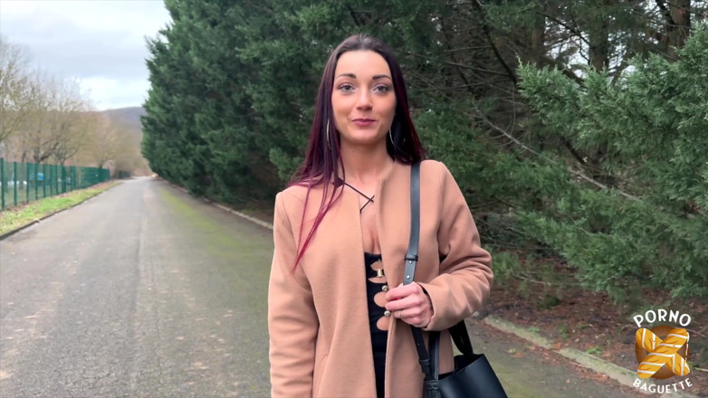 Porno Baguette: Angela, dea del sesso, ama il trio