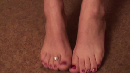 Foot Girls: Amateur foot fetish with sexy teen in lingerie