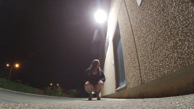 JonasBen: CD is out and about at night on the streets...