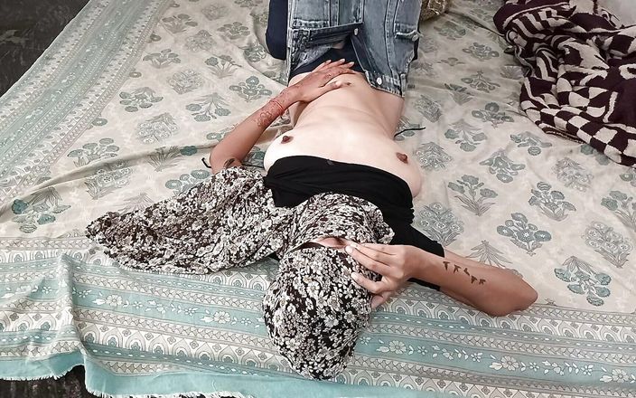 Crazyxxxx: Un amant baise une bhabhi desi indienne vierge avant son...