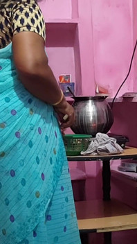 J'ai déchiré la chatte de ma femme avec ma bite