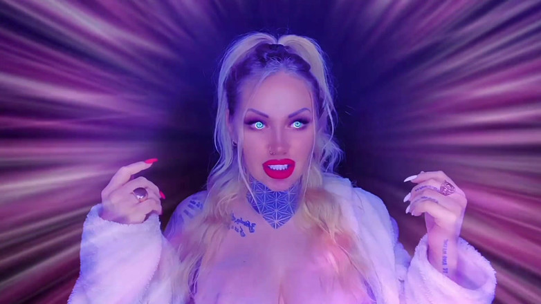 Goddess Misha Goldy: Spirals of your ponižování - Otevři tu ústa širší, ty patetická mrdková popelnice