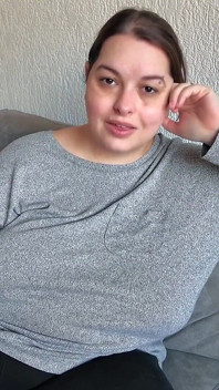 Ibu tiri yang bersedih mengubah dan dilatih