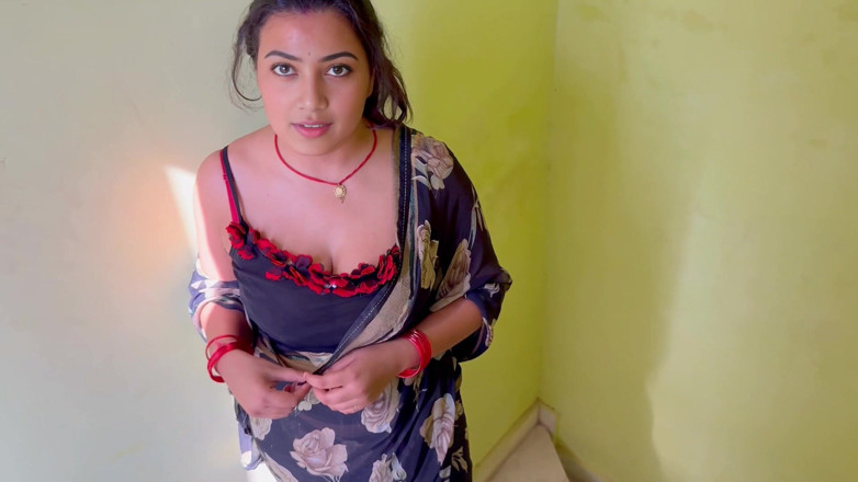 Hotty_ragini: Chủ nhà yêu cầu Mike và rời đi tồi tệ sau...