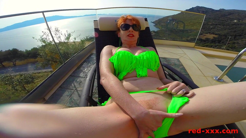 RedXXX: Porno a bordo piscina