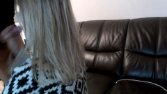 MagicStas: Chica quiere mamada y paja con semen en la cara