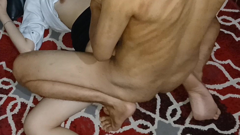 Amazingbeautycum: Část 5 - Vysokoškolačky šukají v mešitách během přestávky