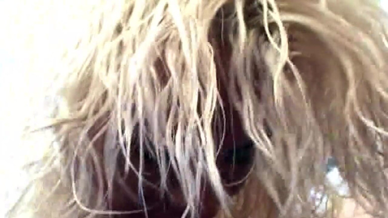 The hobby fuckers: Rubia sexy tocada profundamente y en perrito