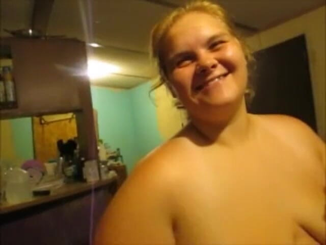 Fat House Wife: 오줌을 삼키고 즐기는 마누라, 남편 자지의 오줌 한 병