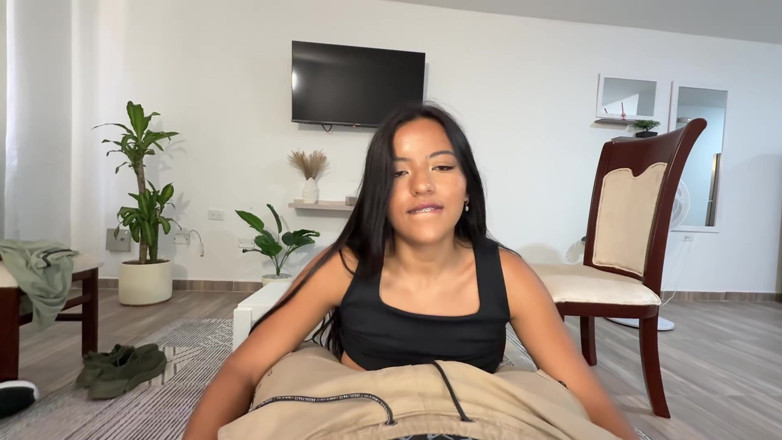 Solo_incognita: Brunette Mishe with Big Tits Rides and Squirts