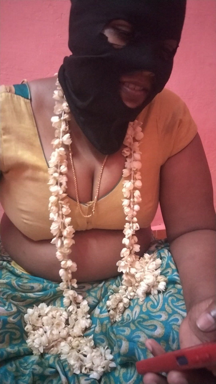 Benita sweety: Des histoires de sexe tamoules lue par ma belle-mère