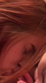B-day sorpresa dalla mia ragazza - ha condiviso il mio cazzo con la sua fidanzata