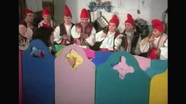 Snow White Became Snow Fucking with the Seven Dwarfs in the Ass