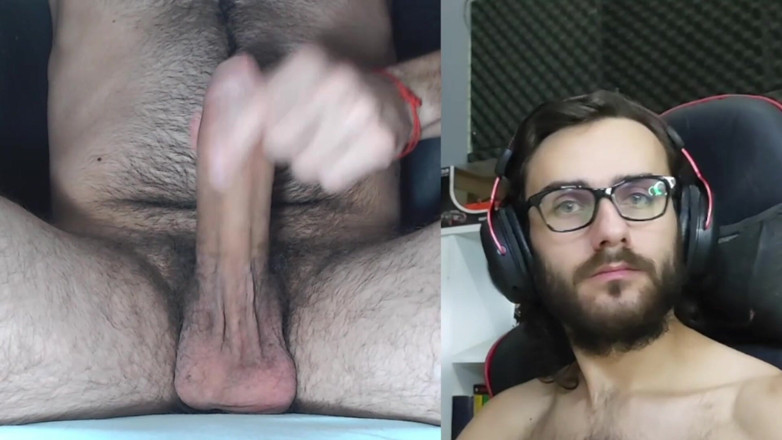 LapijARG: Masturbating Big Penis 4 Minutes, Look at the Face of Pleasure