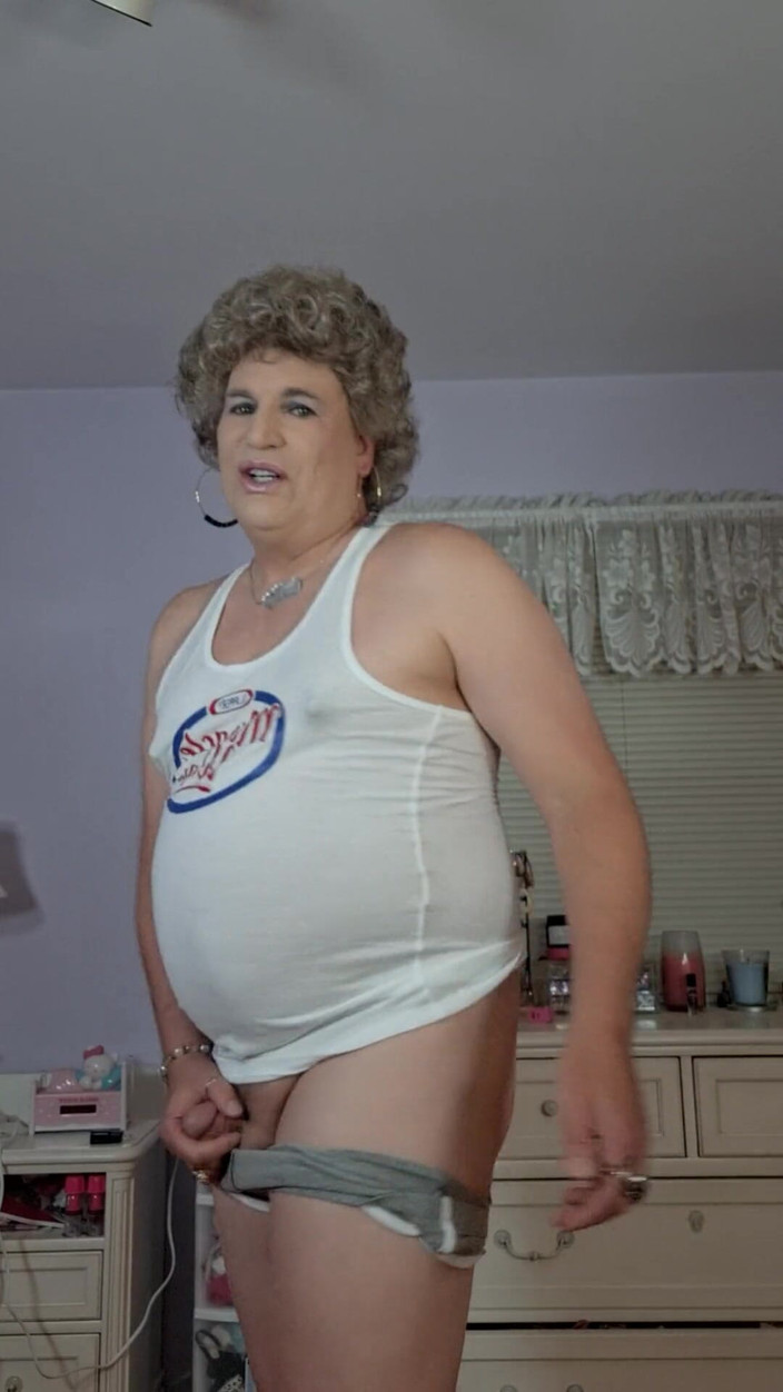 Victoria Lecherri: Mi Mojado Culo Coño!