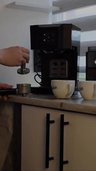 Cafea fierbinte de la gospodină