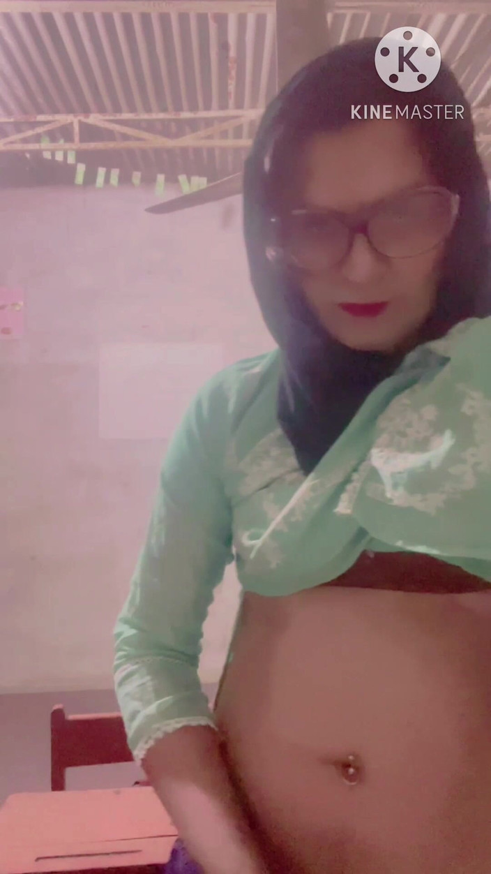 Apple00001: Bu benim kadın kılıklı yarağım