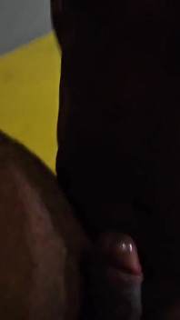 Une nouvelle fille commence par une pipe en me faisant baiser sans préservatif pour tomber enceinte