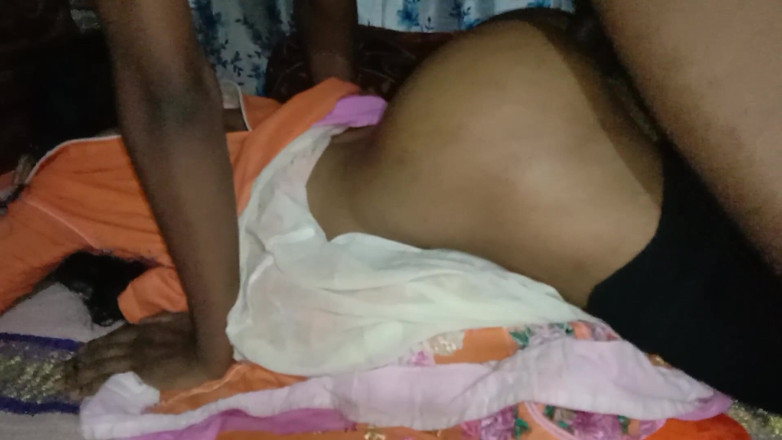 Deshi women: Sexo pela primeira vez minha namorada da faculdade vem à minha...