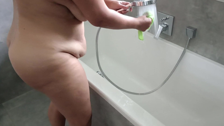 Natural woman silke: 벌거벗은 집안일