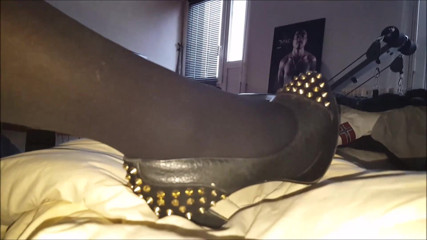 Nylon Xtreme: High heels pantyhose and cum